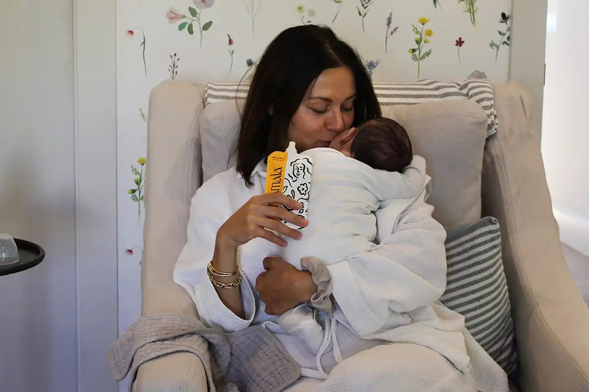Mamalive pouch beside smoothie – postpartum replenishment and revival